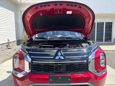 Used 2025 Mitsubishi Outlander SE AWD/4WD image 66