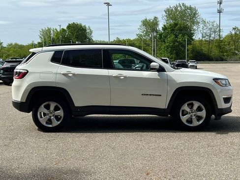 Used 2018 Jeep Compass Latitude w/ Popular Equipment Group AWD/4WD image 37