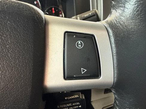 Used 2010 Jeep Liberty Limited AWD/4WD image 20