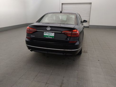 Used 2017 Volkswagen Passat 1.8T R-Line FWD image 7