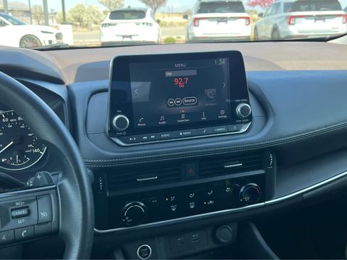 Used 2021 Nissan Rogue S image 33