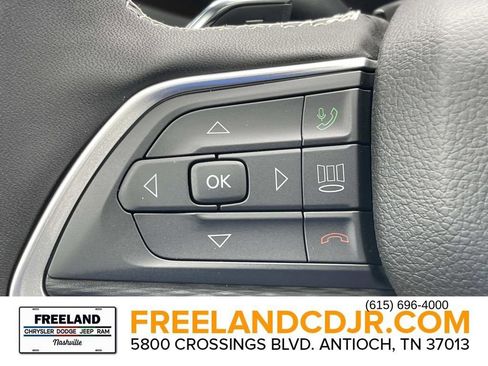 New 2025 Jeep Grand Cherokee Altitude w/ Trailer Tow Package AWD/4WD image 31
