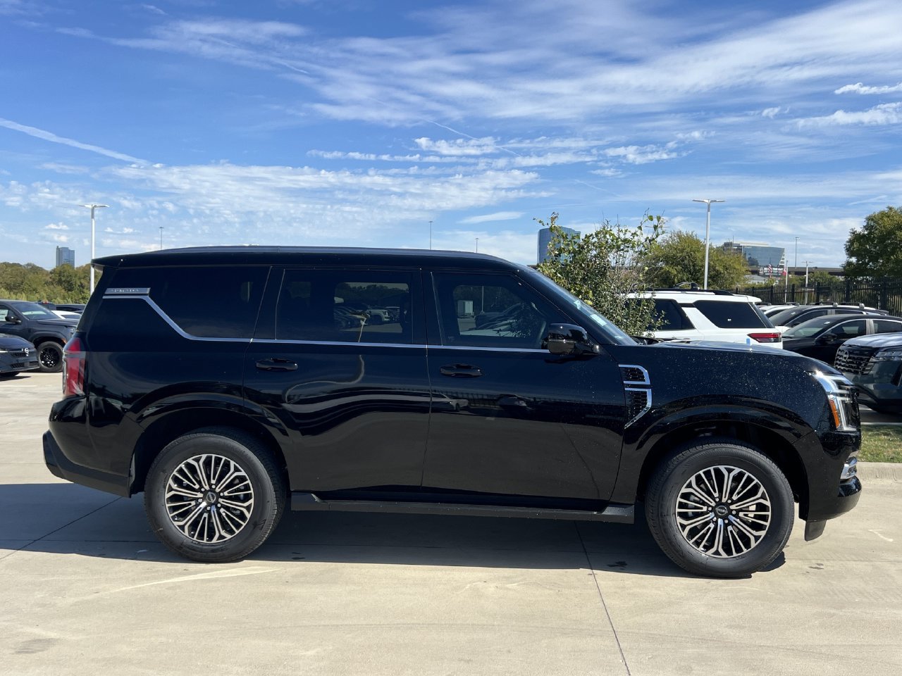 New 2027 Nissan Armada SL AWD/4WD image 3