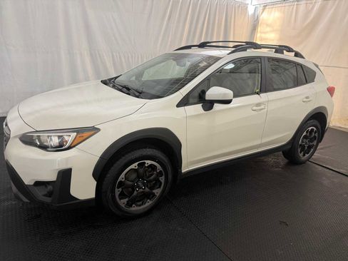 Certified 2023 Subaru Crosstrek 2.0i Premium image 2