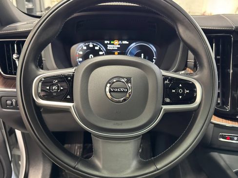 Used 2021 Volvo XC60 T8 Inscription w/ Advanced Package AWD/4WD image 26