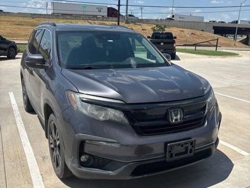 Used 2021 Honda Pilot Special Edition image 2