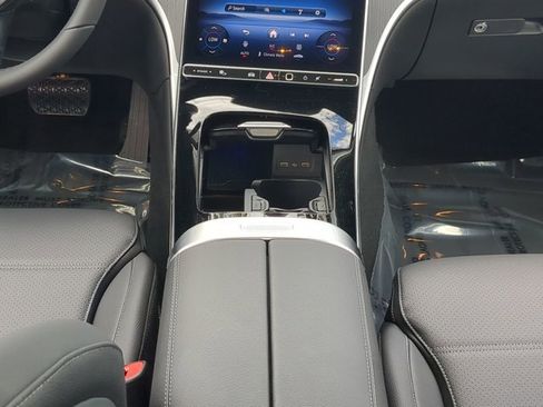 Used 2025 Mercedes-Benz C 300 C 300 image 18