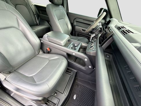 Used 2023 Land Rover Defender 90 V8 AWD/4WD image 15