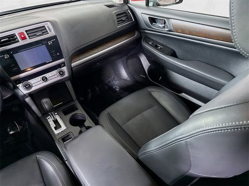 Used 2016 Subaru Outback 2.5i Limited w/ Popular Package #4 image 24