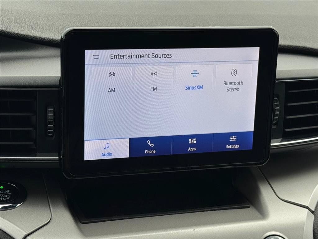 Used 2021 Ford Explorer XLT w/ Equipment Group 202A AWD/4WD image 17