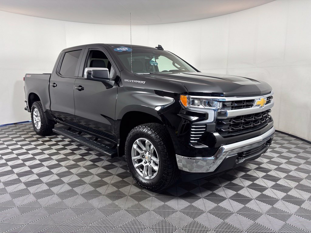 Certified 2026 Chevrolet Silverado 1500 LT w/ Protection Package AWD/4WD image 11