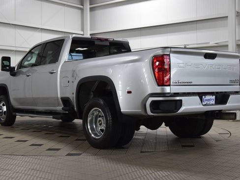 Used 2022 Chevrolet Silverado 3500 High Country w/ LPO, Hitch Package AWD/4WD image 6