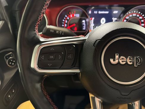 Used 2022 Jeep Gladiator Rubicon w/ Cold Weather Group AWD/4WD image 24