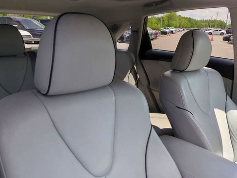 Used 2010 Toyota Venza FWD image 7