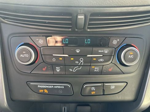 Used 2018 Ford Escape SEL FWD image 18