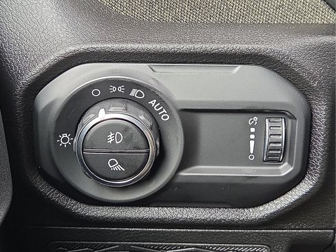 New 2026 Jeep Gladiator Willys AWD/4WD image 22