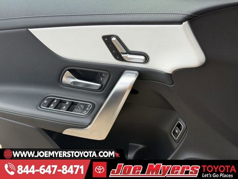 Used 2025 Mercedes-Benz CLA 250 4MATIC image 26