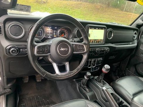 Used 2022 Jeep Wrangler Unlimited Sahara w/ LED Lighting Group image 19