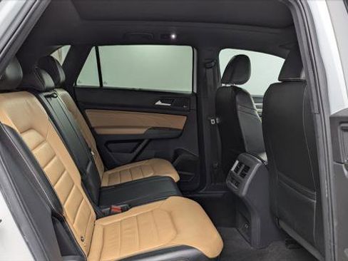 Used 2022 Volkswagen Atlas Cross Sport SEL Premium R-Line image 18