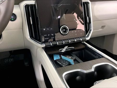 New 2026 GMC Acadia Denali w/ Super Cruise Package image 7