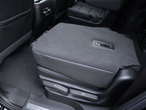 New 2026 GMC Yukon Denali w/ Sun & Power Step Package AWD/4WD image 21
