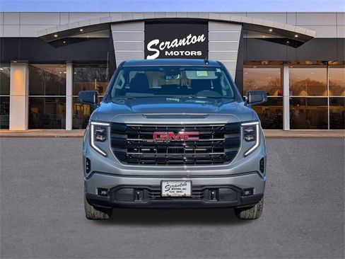 New 2026 GMC Sierra 1500 Elevation image 8