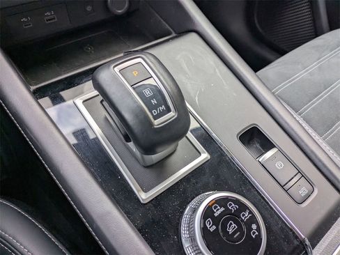 Used 2024 Mitsubishi Outlander SE image 20