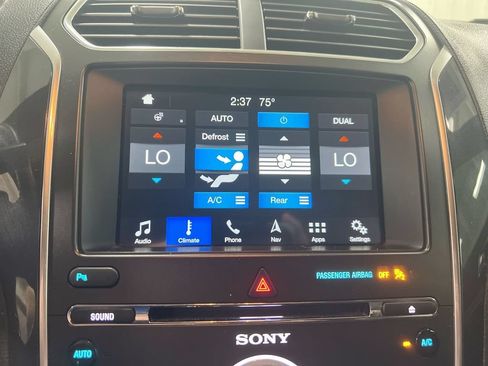 Used 2018 Ford Explorer Sport AWD/4WD image 17