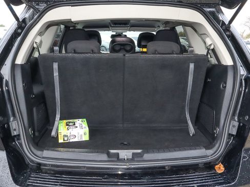 Used 2019 Dodge Journey SE image 18