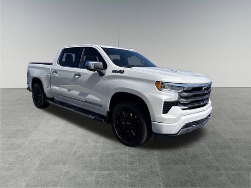 Used 2023 Chevrolet Silverado 1500 High Country w/ High Country Premium Package image 8