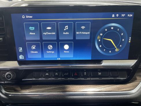 Used 2024 Chevrolet Silverado 1500 LT AWD/4WD image 19