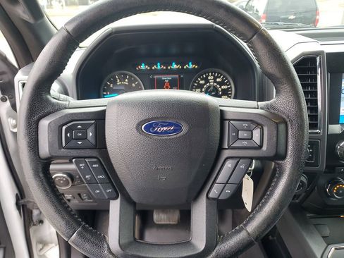 Used 2016 Ford F150 XLT w/ Equipment Group 302A Luxury image 17