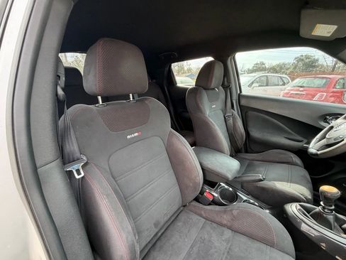 Used 2013 Nissan Juke NISMO image 11