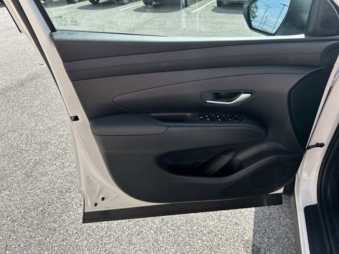 New 2026 Hyundai Tucson SE image 13