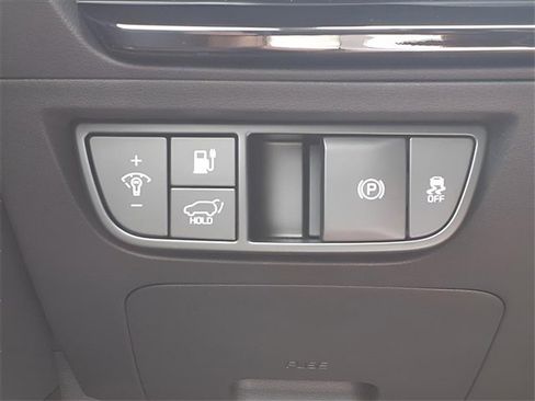 New 2025 Kia EV6 Wind image 15