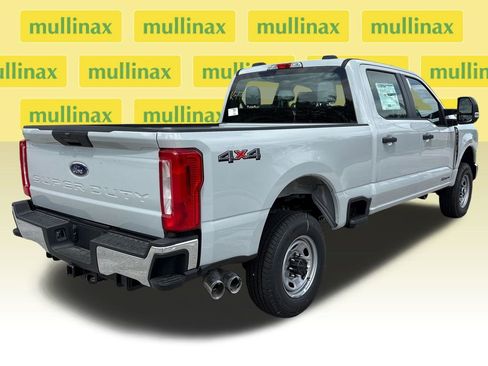 New 2026 Ford F350 XL w/ XL Chrome Package AWD/4WD image 4