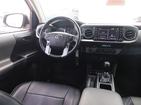 Used 2021 Toyota Tacoma SR5 AWD/4WD image 21