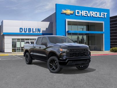 New 2026 Chevrolet Silverado 1500 Custom w/ LPO, Dark Essentials Package