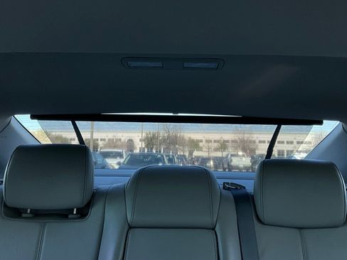 Used 2016 Toyota Avalon Limited w/ Toyota Safety Sense Package image 21