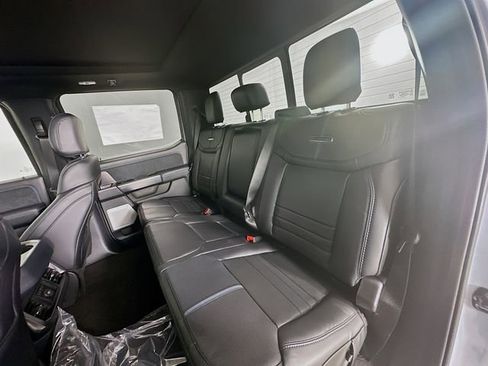 New 2026 Ford F450 Platinum w/ FX4 Off-Road Package image 25
