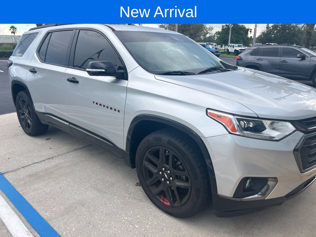 Used 2019 Chevrolet Traverse Premier w/ Redline Edition FWD image 3
