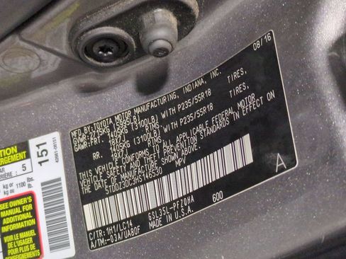 Used 2017 Toyota Sienna XLE image 39