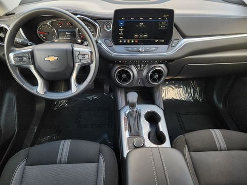 Used 2025 Chevrolet Blazer LT image 26