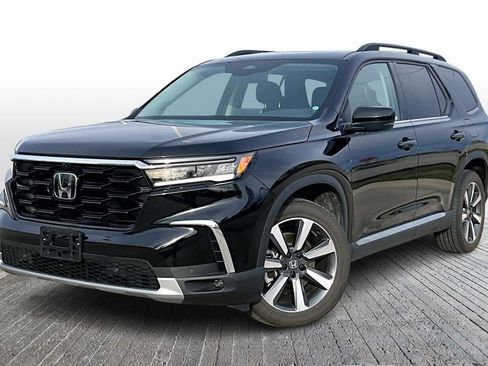 Used 2023 Honda Pilot Elite image 3