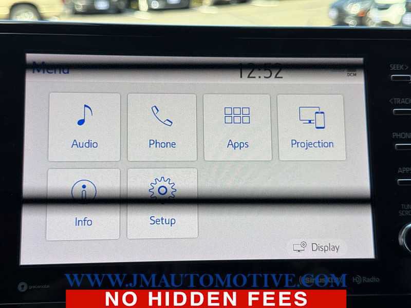 Used 2022 Toyota Camry XSE FWD image 23