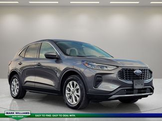 Used 2023 Ford Escape Active w/ Tech Pack #2 AWD/4WD video 1