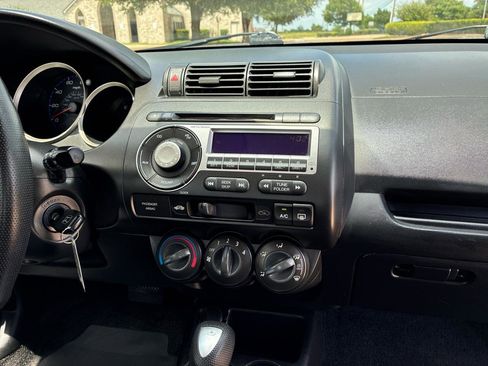 Used 2008 Honda Fit Sport image 47