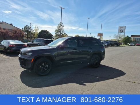 New 2026 Jeep Grand Cherokee Altitude AWD/4WD image 3
