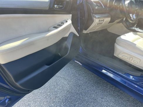 Used 2016 Subaru Legacy 2.5i Premium w/ Moonroof Package AWD/4WD image 14