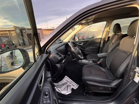 Used 2022 Subaru Forester Premium image 20